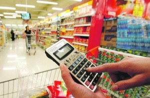 Pesquisa revela que maioria dos lares brasileiros enfrenta dificuldade financeira