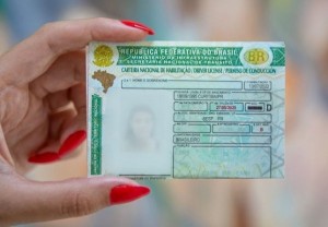 Exame toxicológico passa a ser obrigatório para primeira CNH de carro e moto