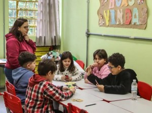 Senado aprova projeto que cria política para estudantes superdotados