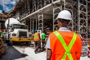 Falta de mão de obra qualificada desafia empresas e transforma mercado de trabalho