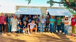 Parceria entrega fábrica de farinha para cooperativa da agricultura familiar